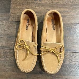 Minnetonka loafer shoes
